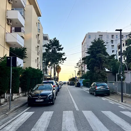 Modern By Sea Apartment Durrës