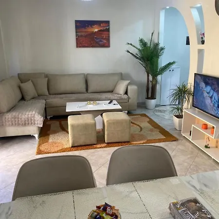 Apartment Modern By Sea